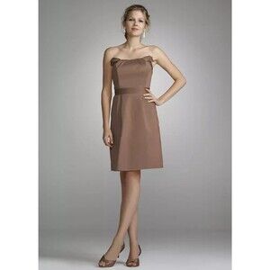 NWT!! David’s Bridal Short Strapless STYLE#84725 Size 16 Color Apple